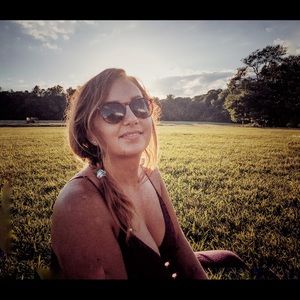 Meet your Posher, Desiree